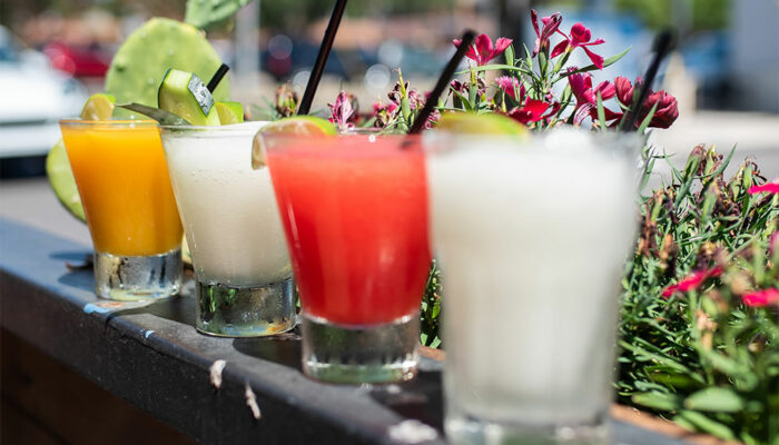 5 Easy-to-make Cocktails for Parties