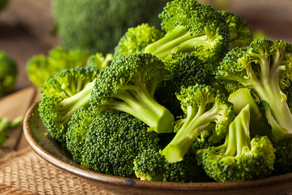 7 Superfoods That Help With Cancer Prevention